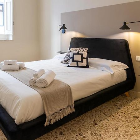 マルサラCasa Francaアパートメント エクステリア 写真